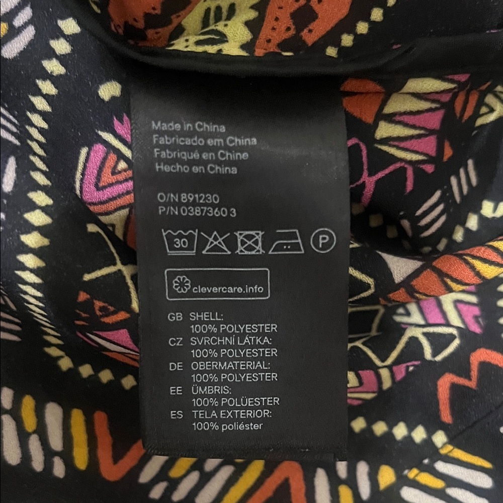 Women’s Size 6 Colorful Geometric Pattern Bomber Jacket - Picture 3 of 7